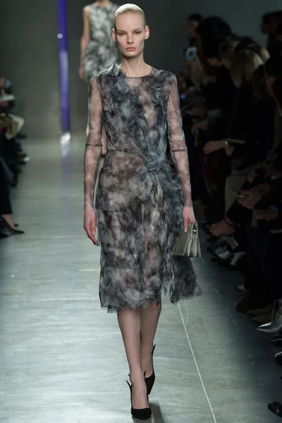 Look 34